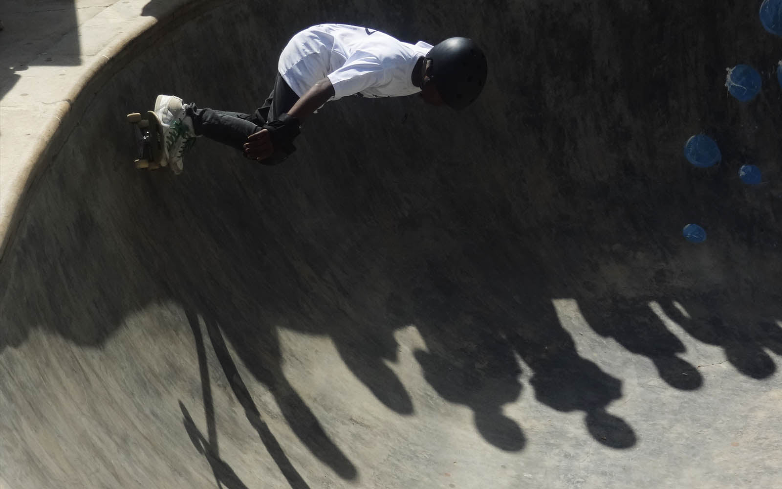 Image of a skater carving for episode No 1 of Founder Series