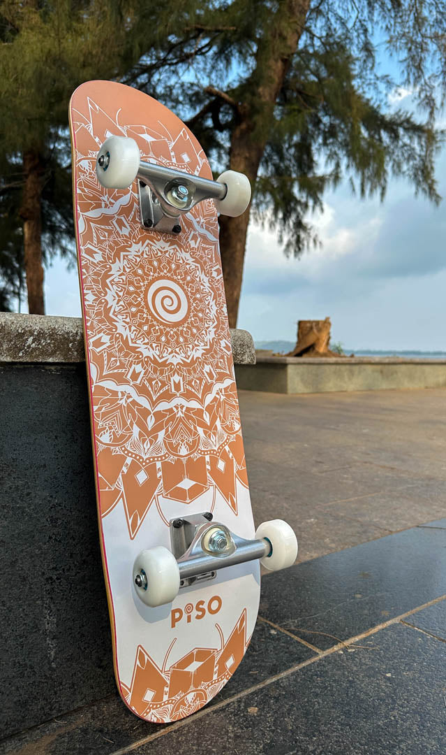 Mandala Skateboard Complete (Canadian Maple)